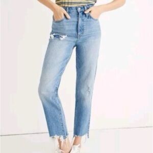 Madewell Classic Straight Jeans in Corrie Wash: Step-Hem Edition size 28